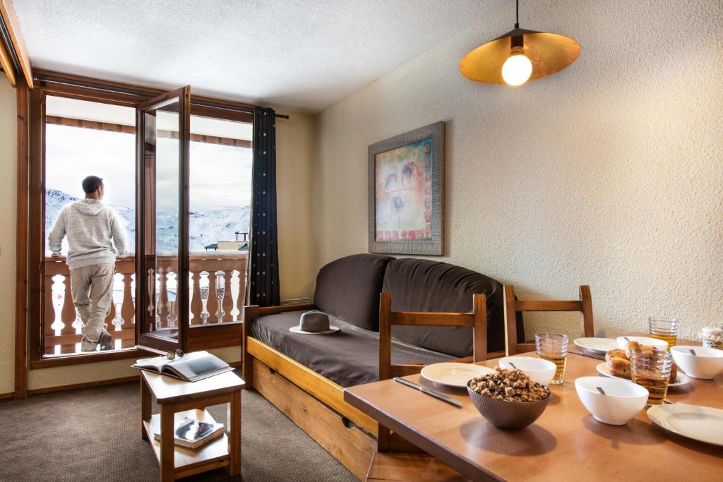 Le Cheval Blanc Village Montana hotel pied des pistes 17