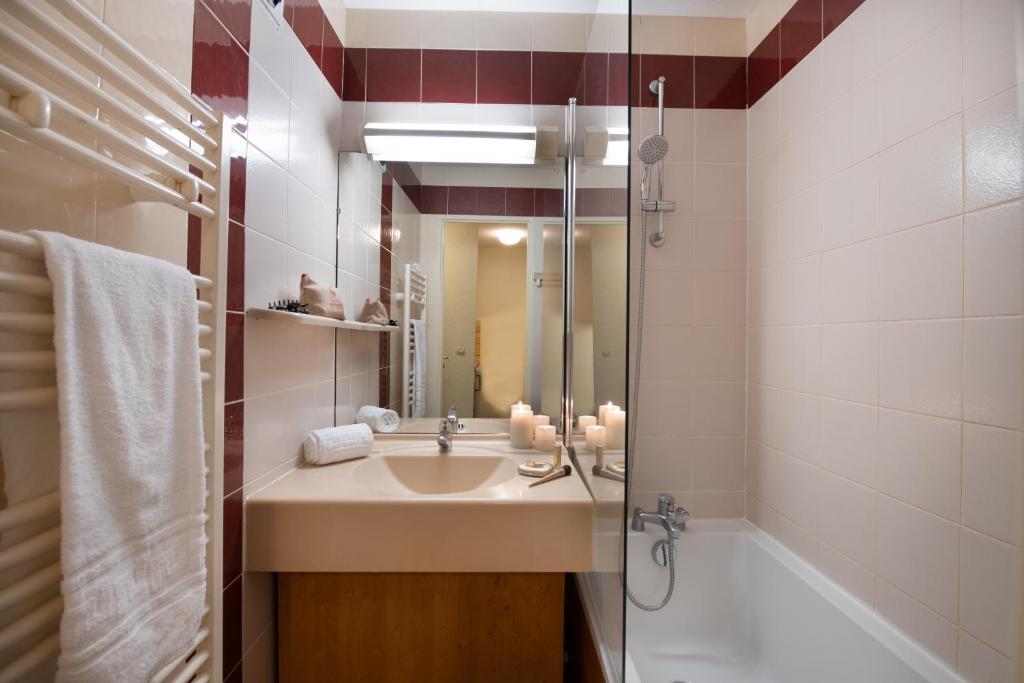 Le Cheval Blanc Village Montana hotel pied des pistes 2