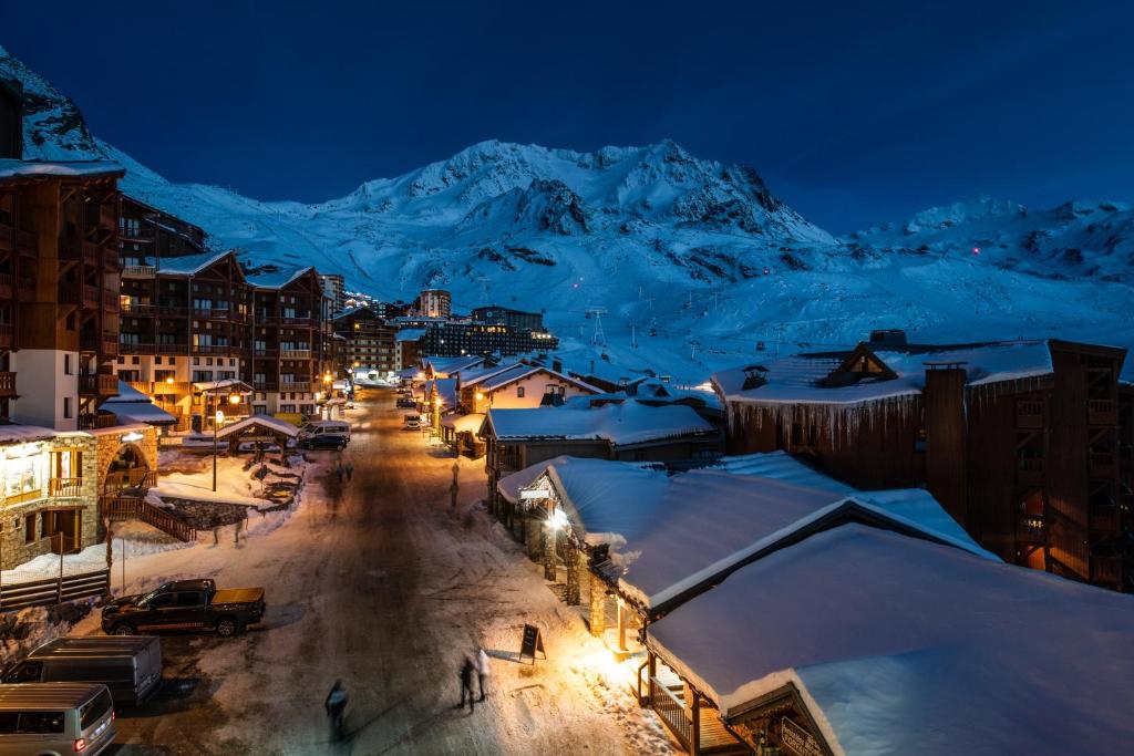 Le Cheval Blanc Village Montana hotel pied des pistes 5