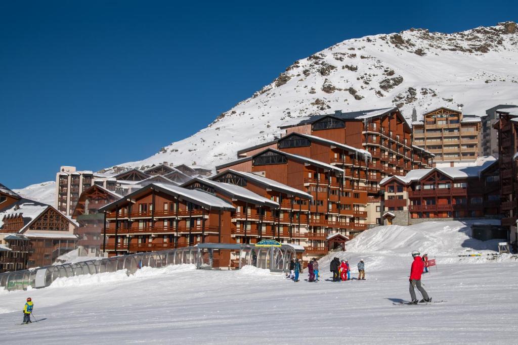 Le Cheval Blanc Village Montana hotel pied des pistes