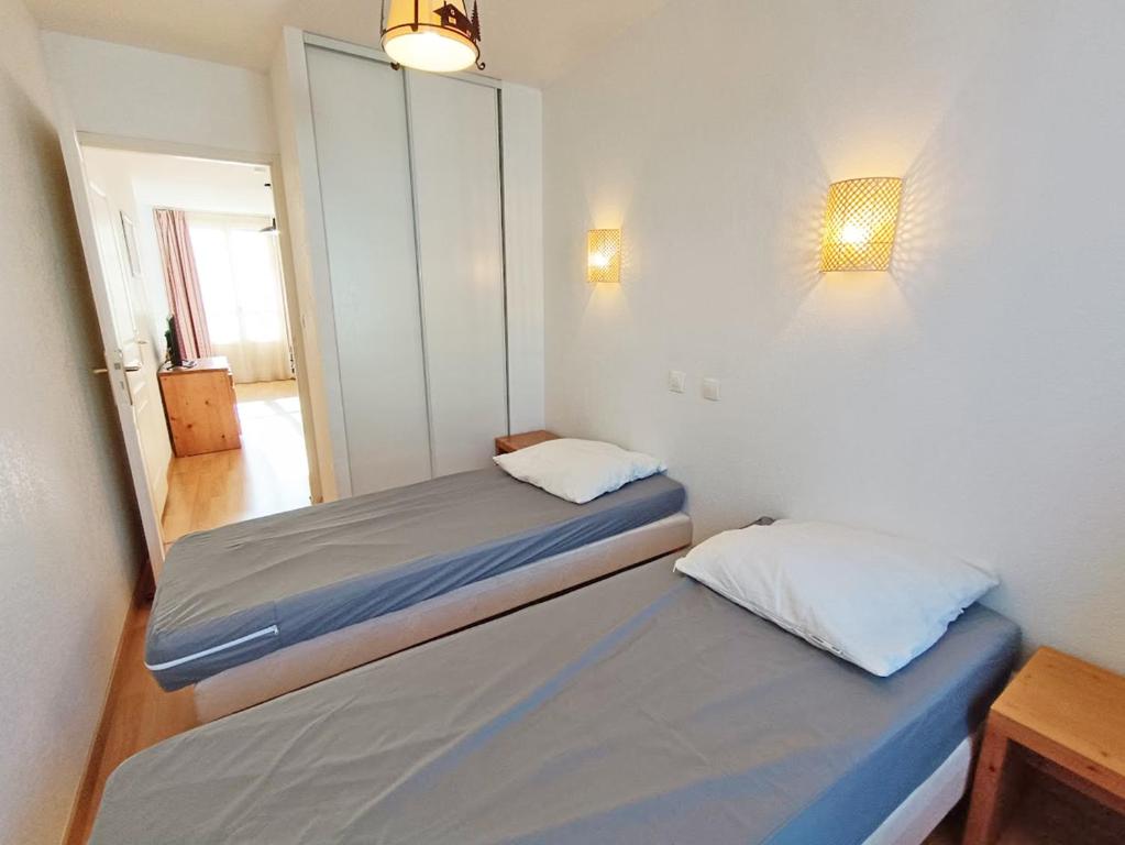 Le Coudon T2 centre Luchon wifi casier a skis ascenseur 5 personnes appartement pied des pistes 5