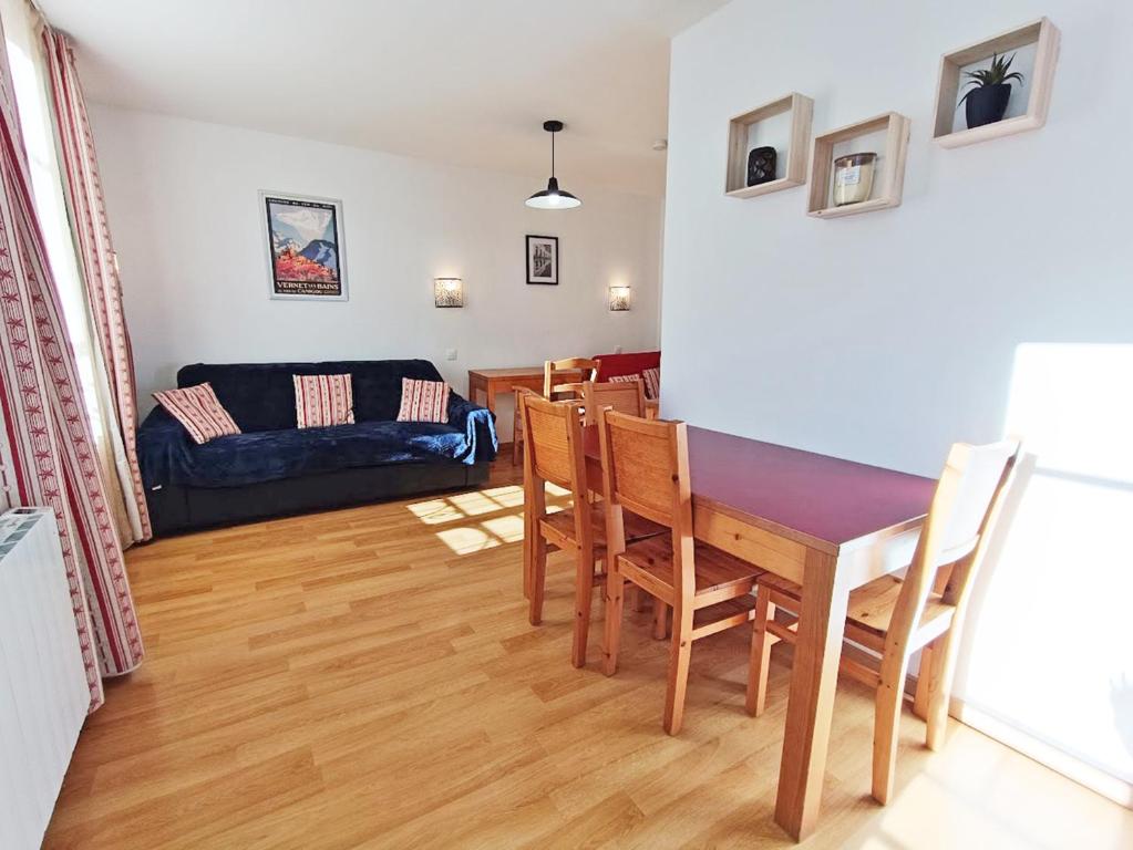 Le Coudon T2 centre Luchon wifi casier a skis ascenseur 5 personnes appartement pied des pistes 8