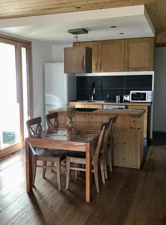 Le Flocon 6 personnes appartement pied des pistes 7