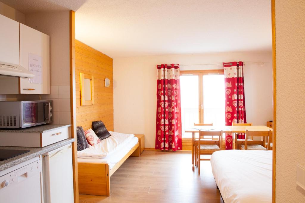 Le Floralp hotel pied des pistes 15