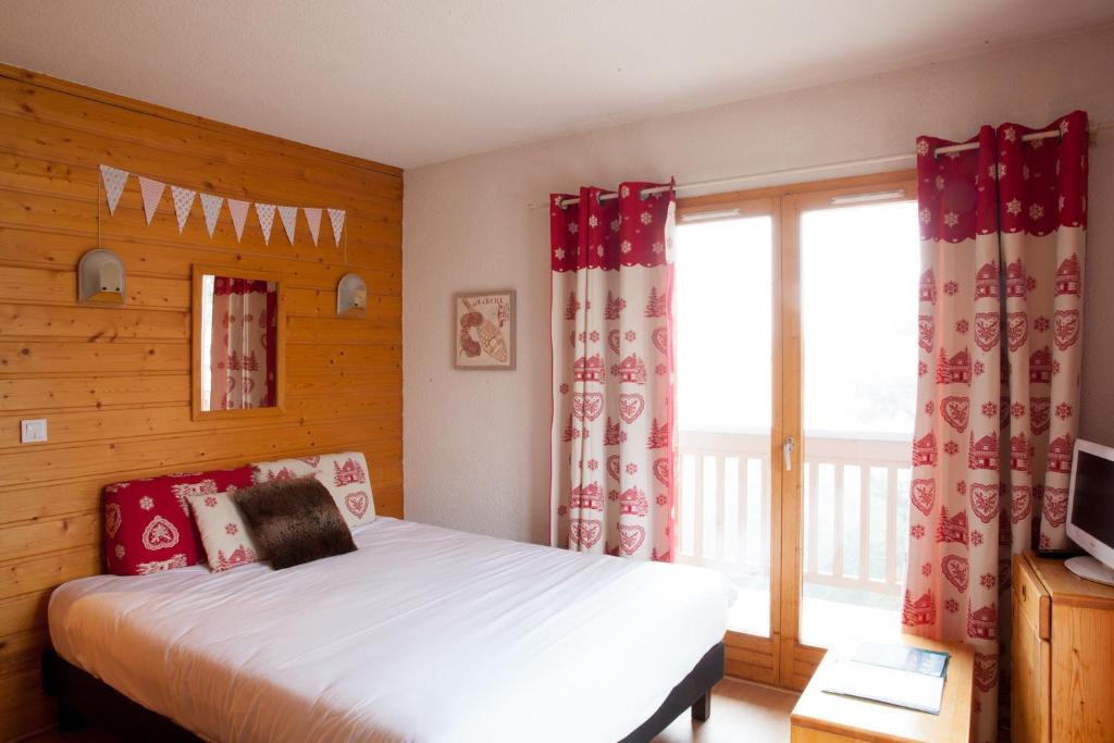 Le Floralp hotel pied des pistes 17