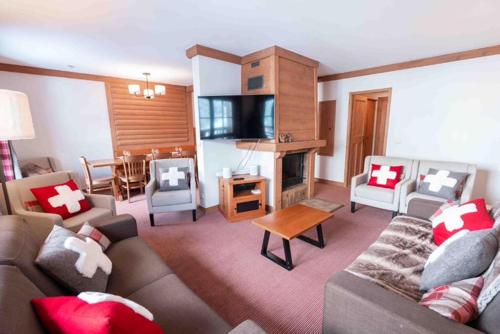 Le Grand Ours Ski in ski out 4 bed chalet Arc 1950 appartement pied des pistes 5