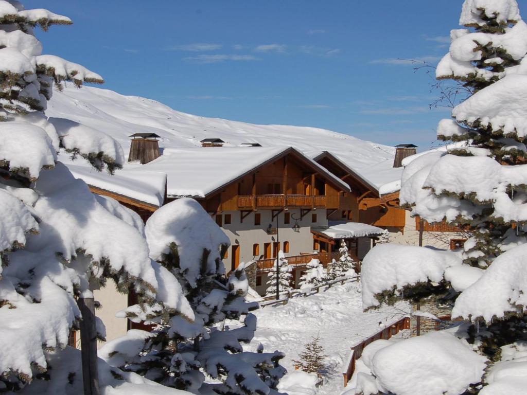 Le Hameau de la Sapiniere hotel pied des pistes