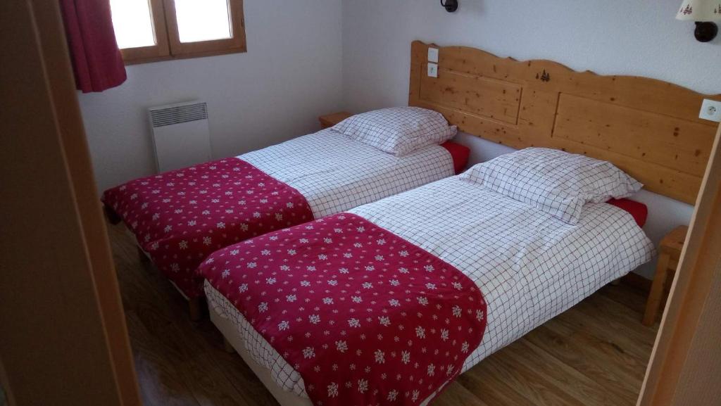 Le Hameau des Ecrins Station 1800 appartement pied des pistes 1