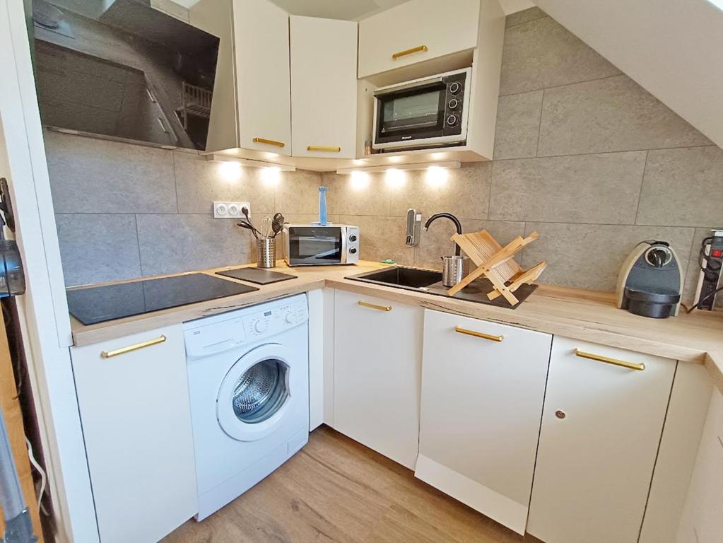 Le Marmandais T3 lumineux duplex balcon parking wifi proche thermes ascenseur 4 personnes appartement pied des pistes 16