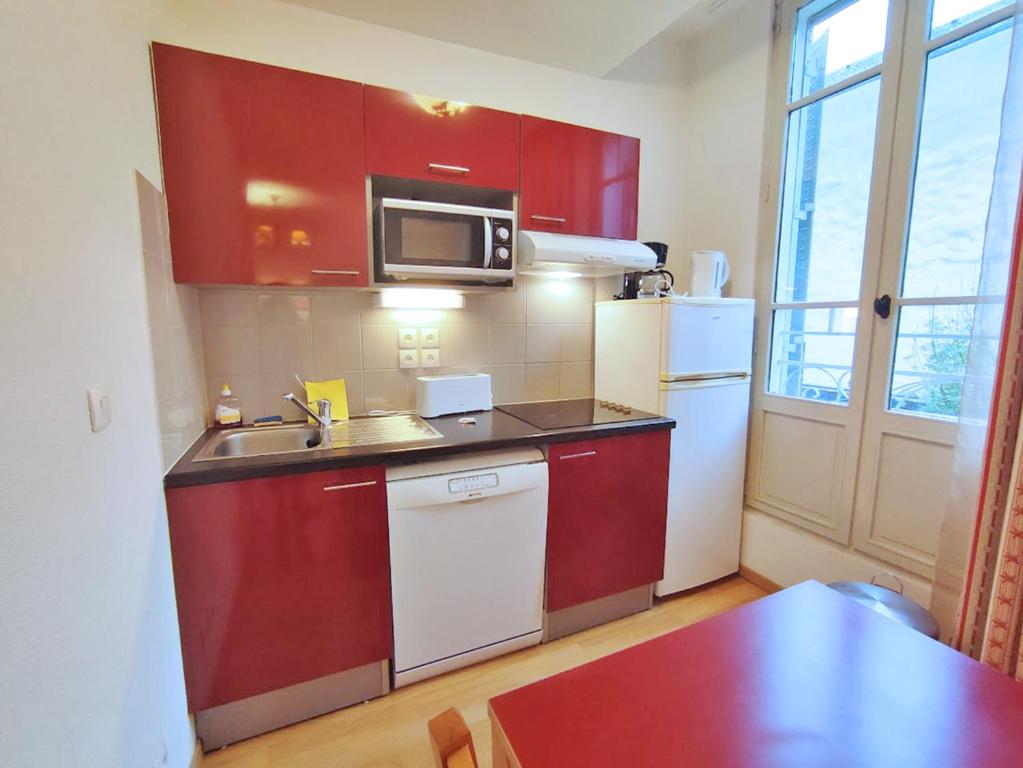 Le Marmotton T2 centre Luchon wifi casier a skis ascenseur 5 personnes appartement pied des pistes 6