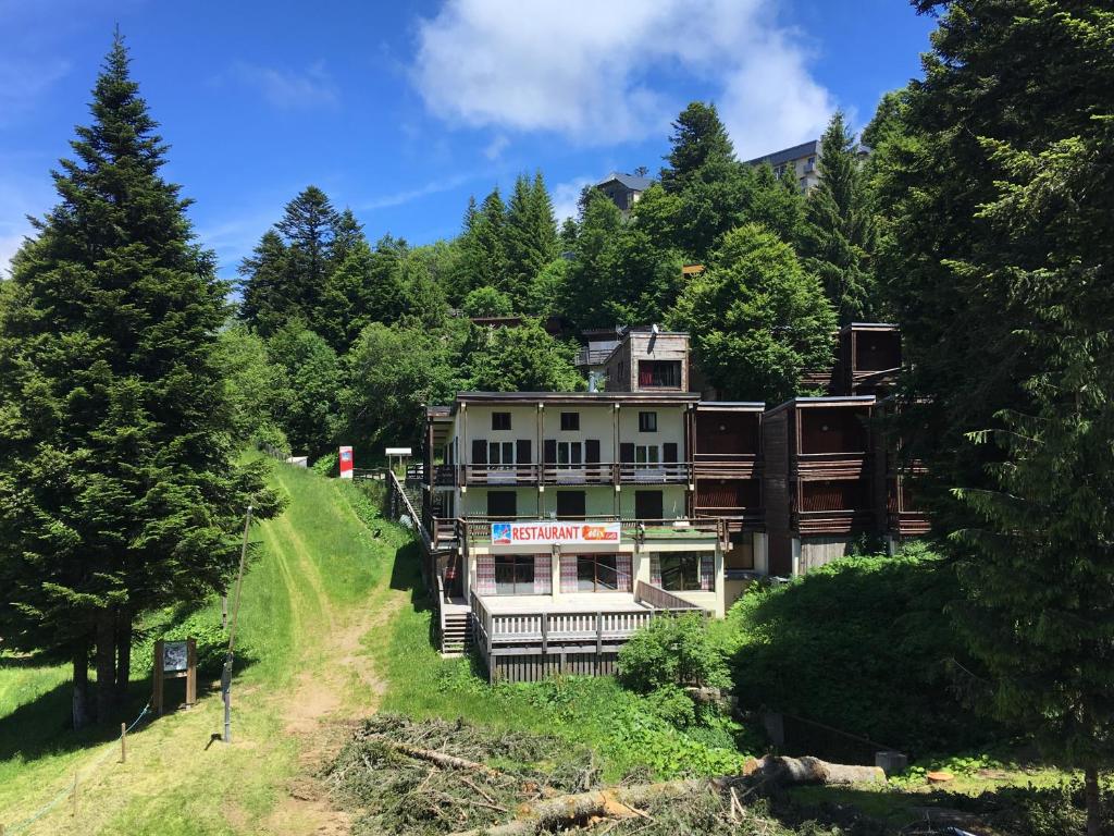 Le Rocher Du Cerf hotel pied des pistes 4