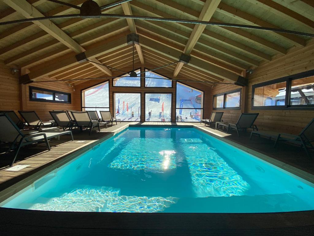 Le Schuss hotel pied des pistes 14