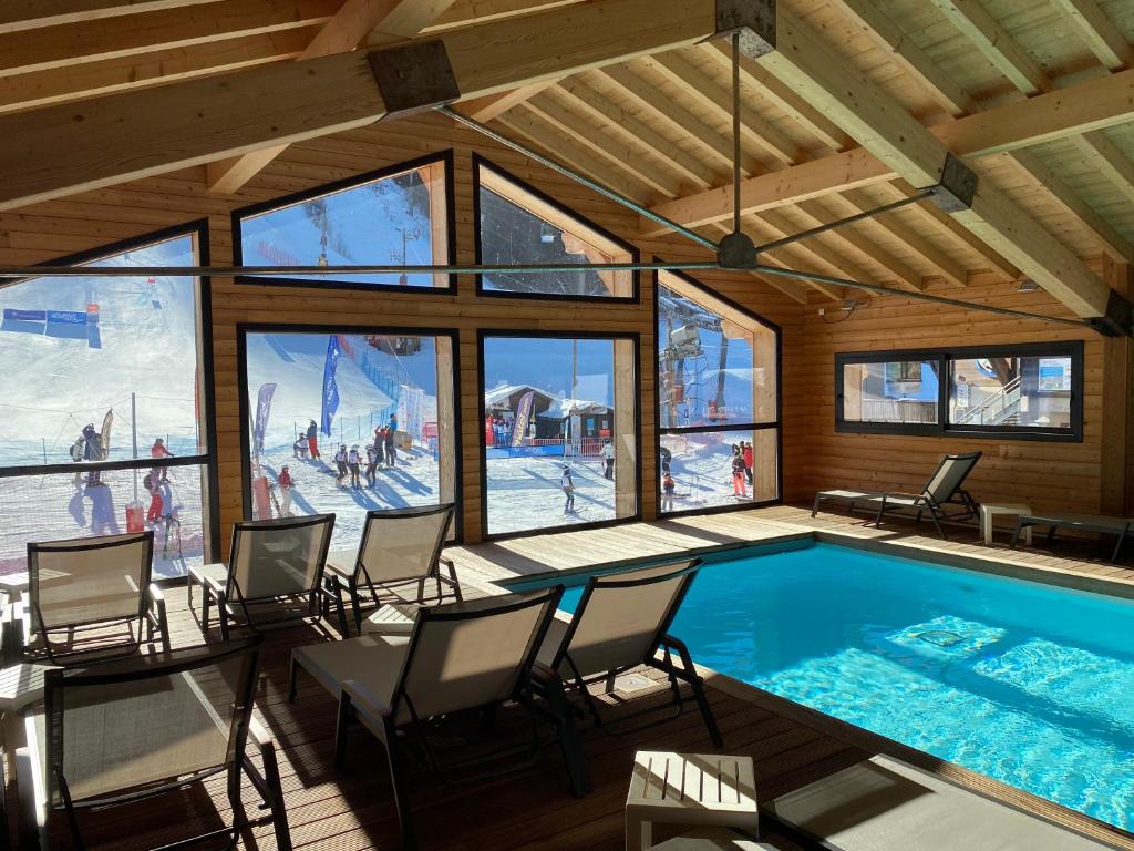 Le Schuss hotel pied des pistes 15