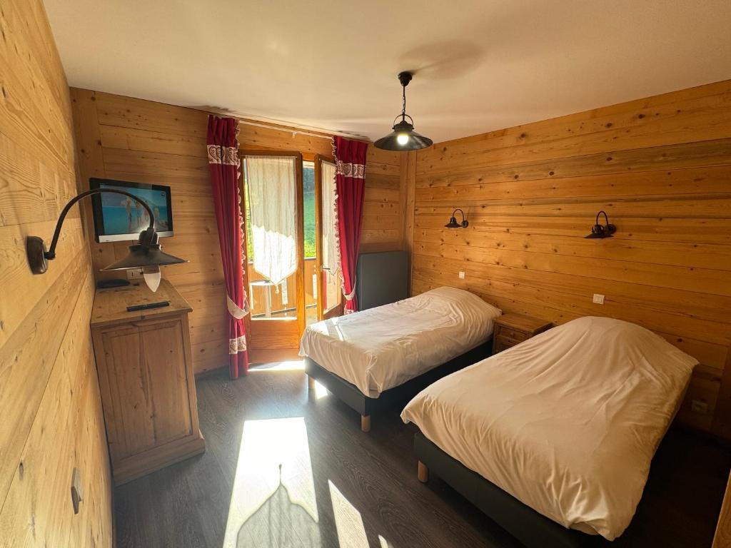 Le Schuss hotel pied des pistes 4