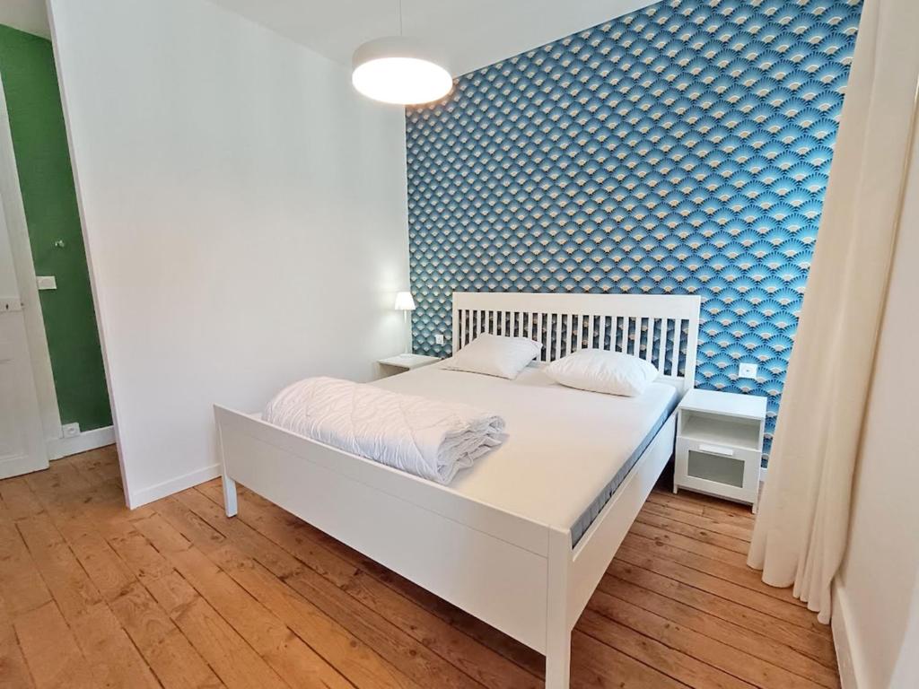 Le Telecab T5 wifi cave ascenseur 8 personnes appartement pied des pistes 13