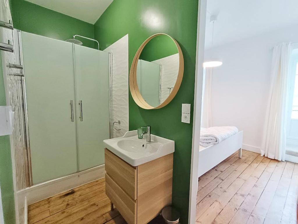 Le Telecab T5 wifi cave ascenseur 8 personnes appartement pied des pistes 2