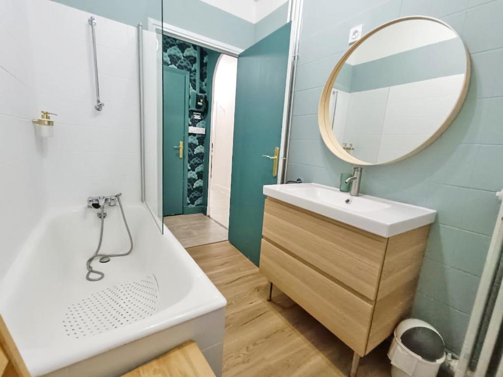Le Telecab T5 wifi cave ascenseur 8 personnes appartement pied des pistes 6