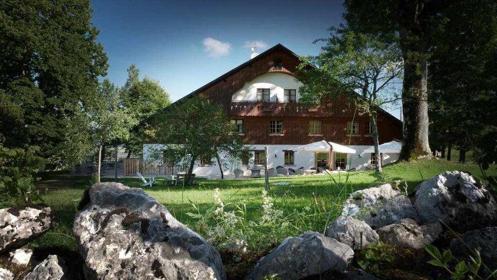 Le Tillau hotel pied des pistes 5