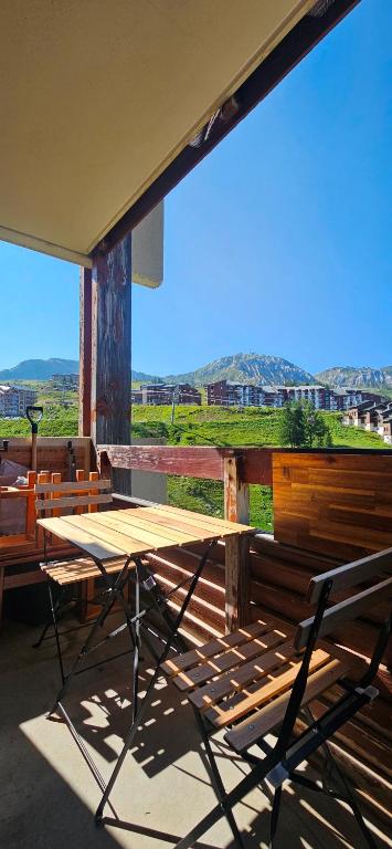Le balcon du soleil Pied de pistes 2100m 5 pers Plagne Soleil paradiski appartement pied des pistes 4