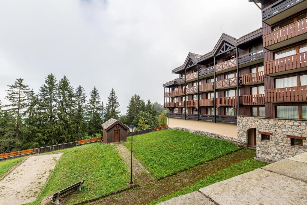 Le cheval blanc E7 appartement pied des pistes 4