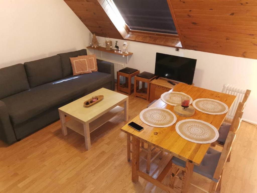 Le petit Chalet Luchonnais appartement pied des pistes