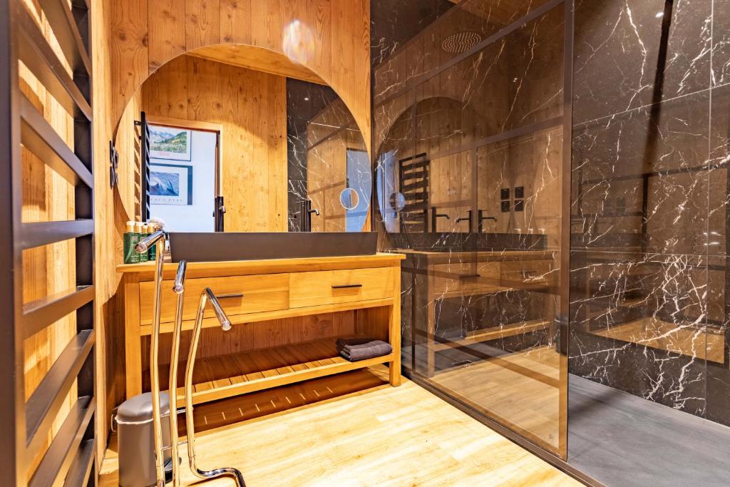 Le petit Paradis chalet au coeur des 3 vallees chalet pied des pistes 2