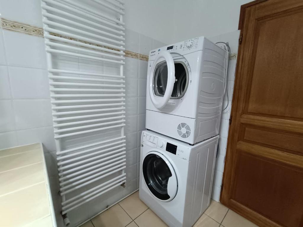 Le petit cerf T3 wifi cave appartement pied des pistes 13
