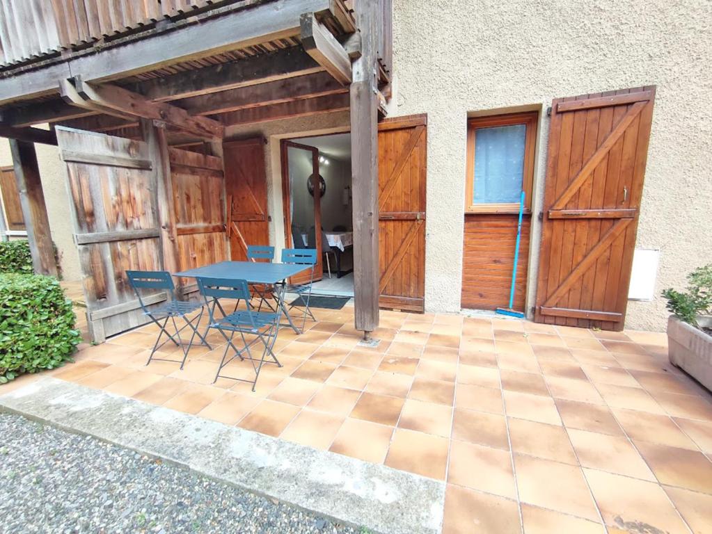 Le reflet des montagnes studio centre Luchon 4 personnes appartement pied des pistes 5