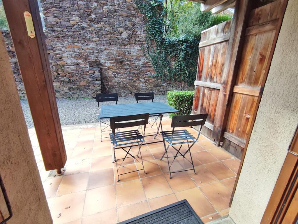Le reflet des montagnes studio centre Luchon 4 personnes appartement pied des pistes 9