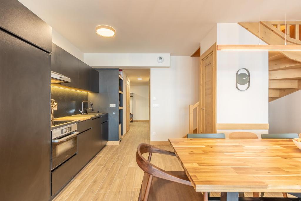 Les ARCS 1600 SKI AUX PIEDS MAGNIFIQUE DUPLEX 12 PERSONNES appartement pied des pistes 13