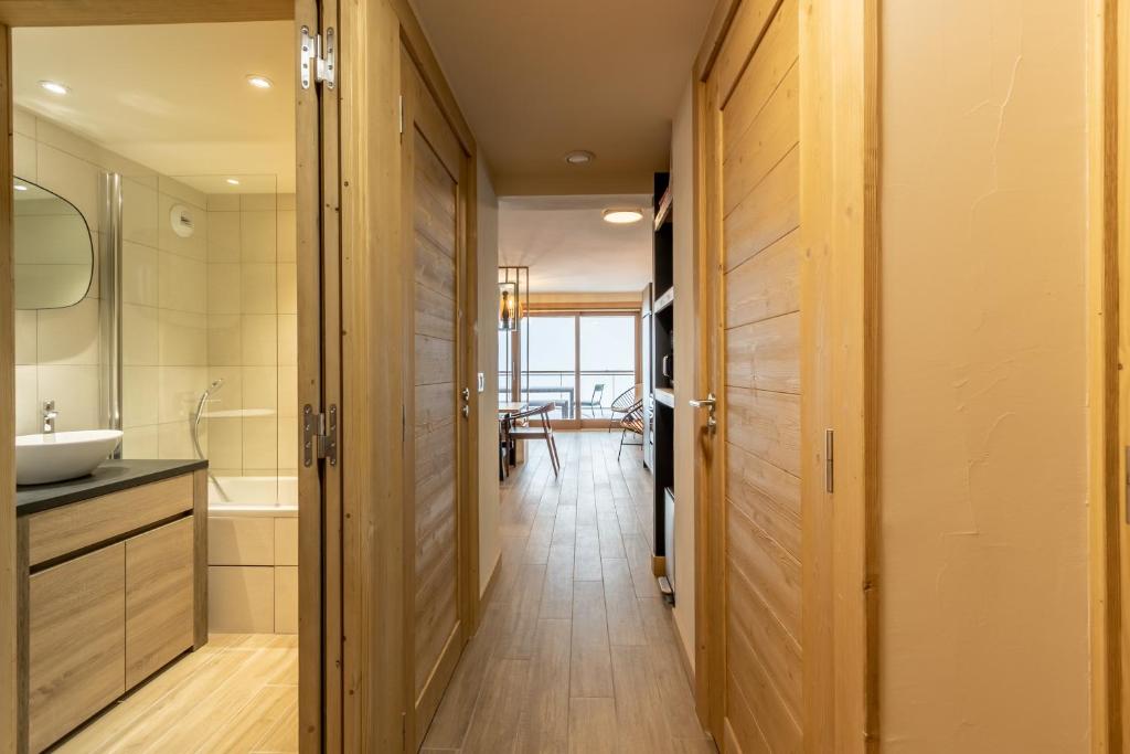 Les ARCS 1600 SKI AUX PIEDS MAGNIFIQUE DUPLEX 12 PERSONNES appartement pied des pistes 2
