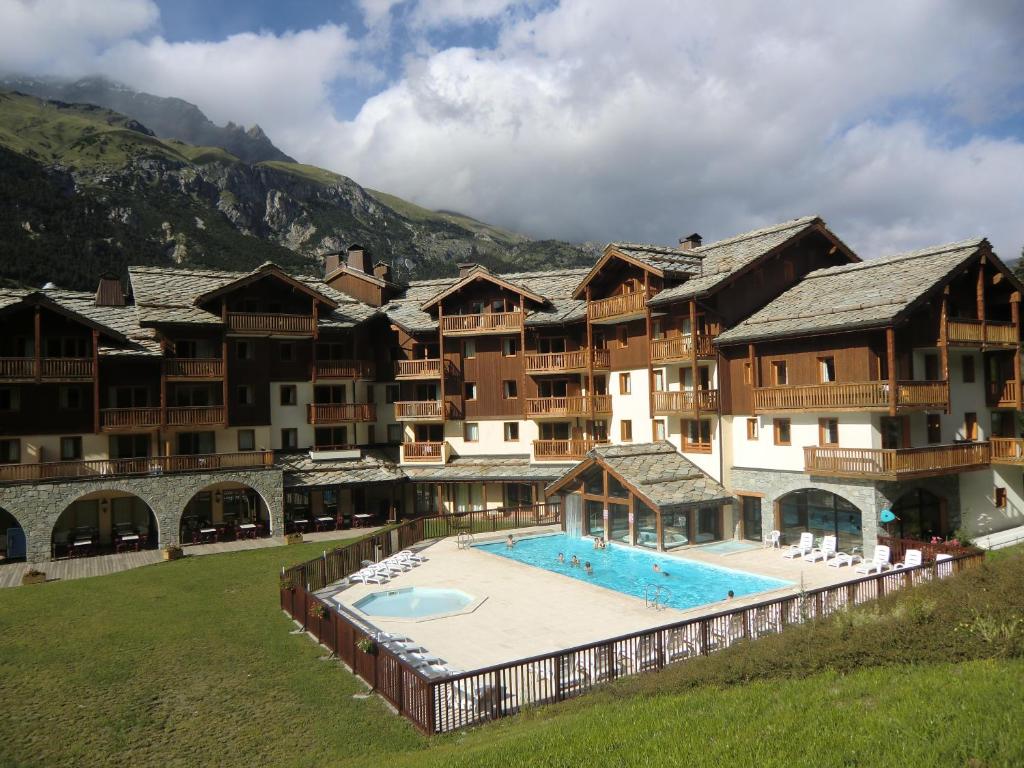 Les Alpages De Val Cenis by Residco hotel pied des pistes 12