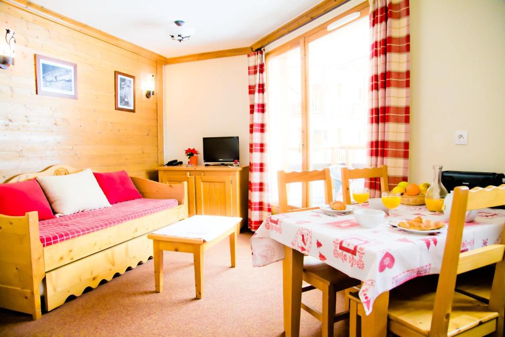 Les Alpages De Val Cenis by Residco hotel pied des pistes 13