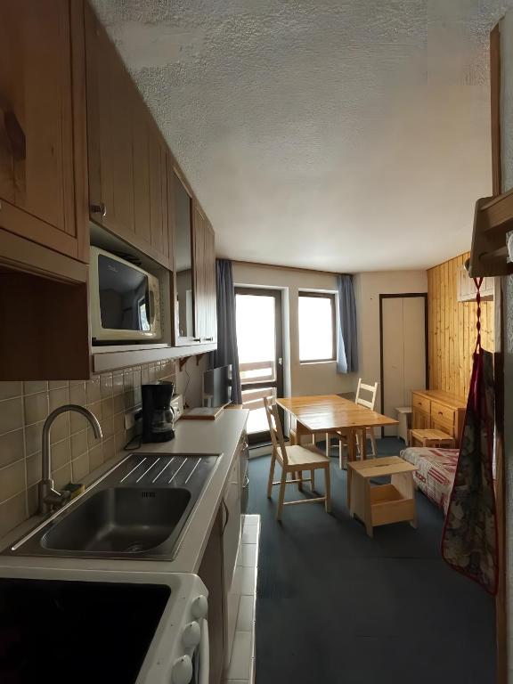 Les Bouquetins A appartement pied des pistes 3