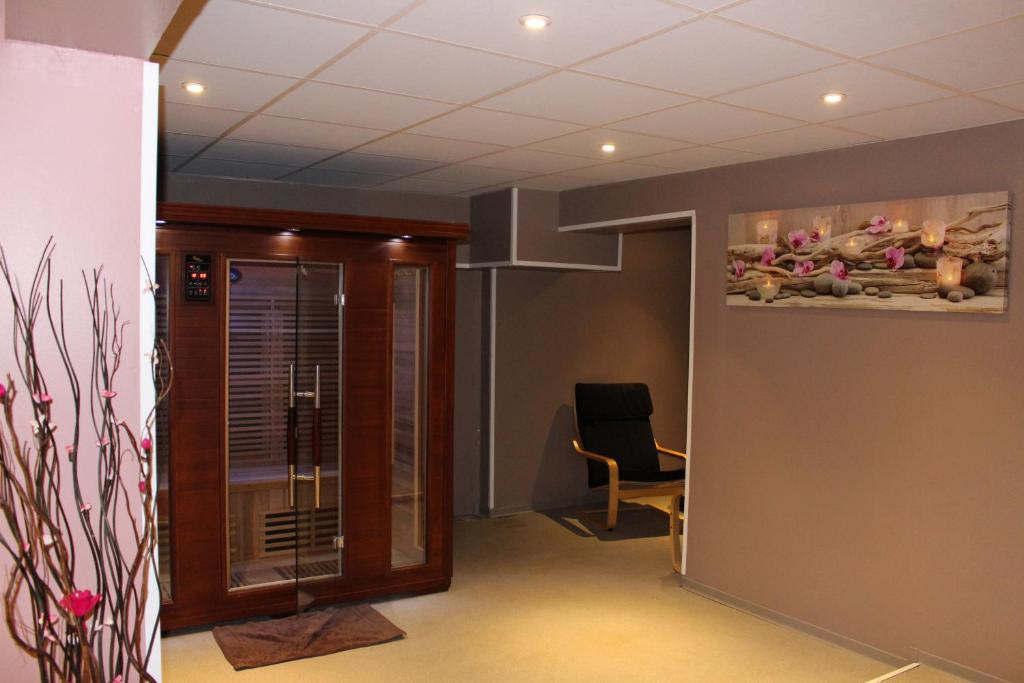 Les Carlines hotel pied des pistes 19