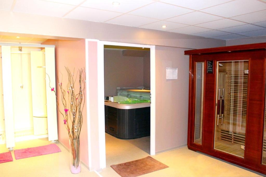 Les Carlines hotel pied des pistes 4