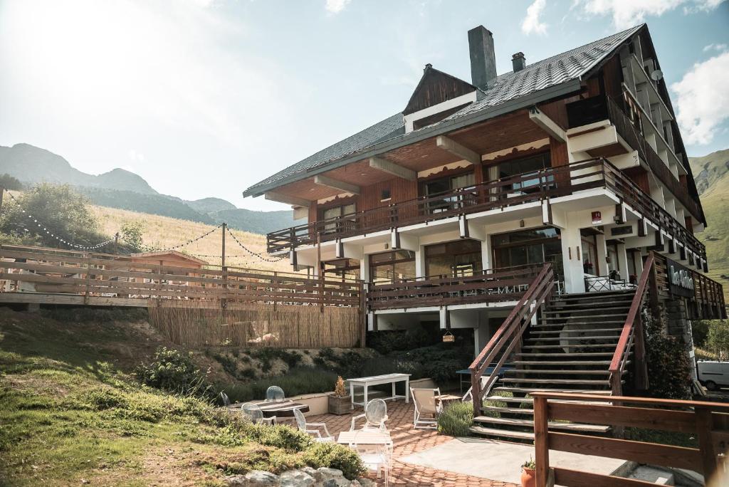 Les Cedres Hotel Restaurants Spa hotel pied des pistes 5