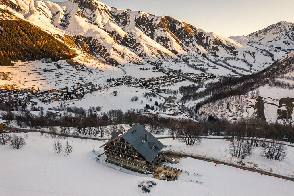 Les Cedres Hotel Restaurants Spa hotel pied des pistes 7