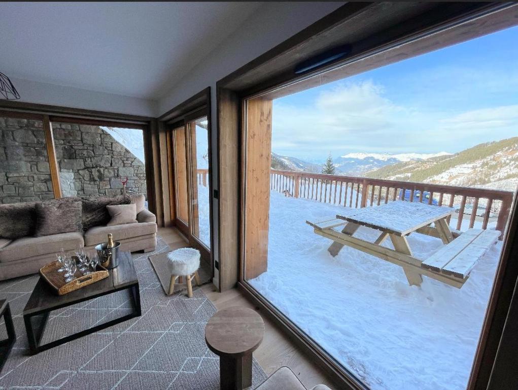 Les Chalets A11 Meribel spacious family duplex 100m from ski lift Les Chalets appartement pied des pistes 1