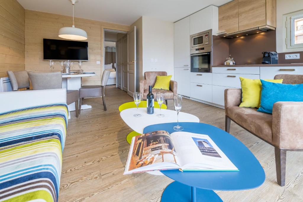 Les Chalets Du Jardin Alpin hotel pied des pistes 14