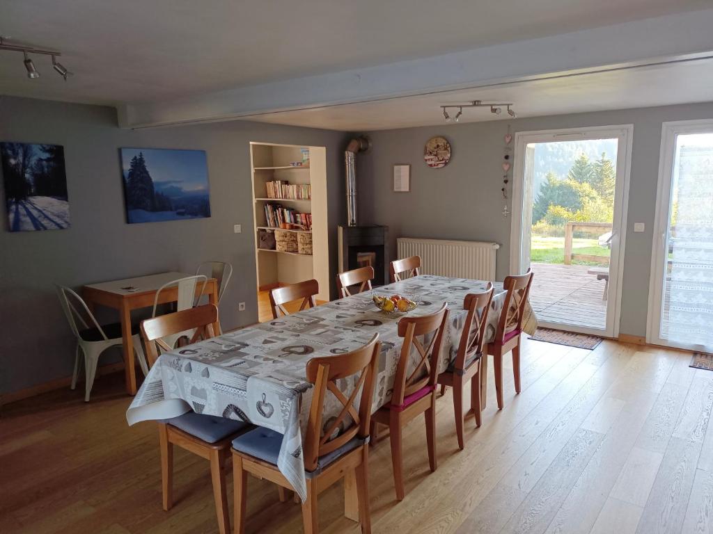 Les Jonquilles gite 810 pers. avec vue imprenable appartement pied des pistes 16