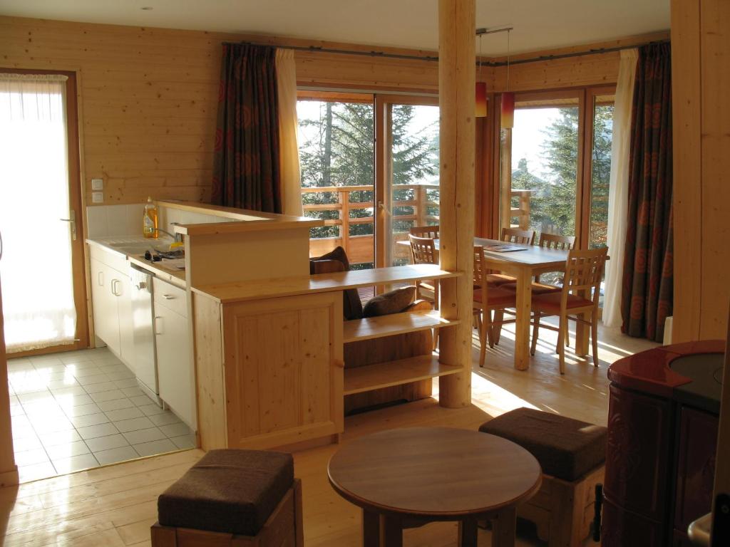 Les Loges du Jura 4 etoiles appartement pied des pistes 10