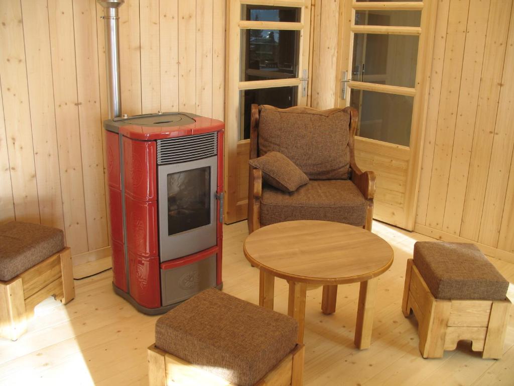 Les Loges du Jura 4 etoiles appartement pied des pistes 15