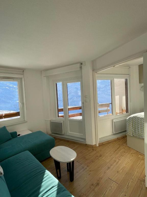Les Menuires Appart 2 pieces 4 pers Balcon plein SUD Ski aux pieds appartement pied des pistes 8
