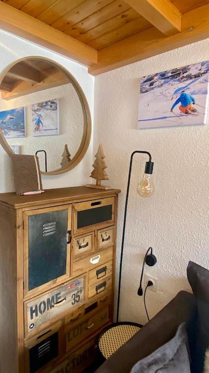 Les Menuires centre Chaleureux studio sur les pistes appartement pied des pistes 7