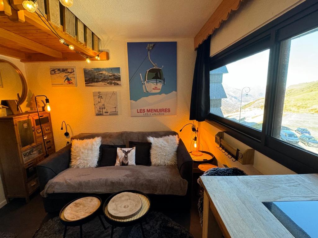 Les Menuires centre Chaleureux studio sur les pistes appartement pied des pistes