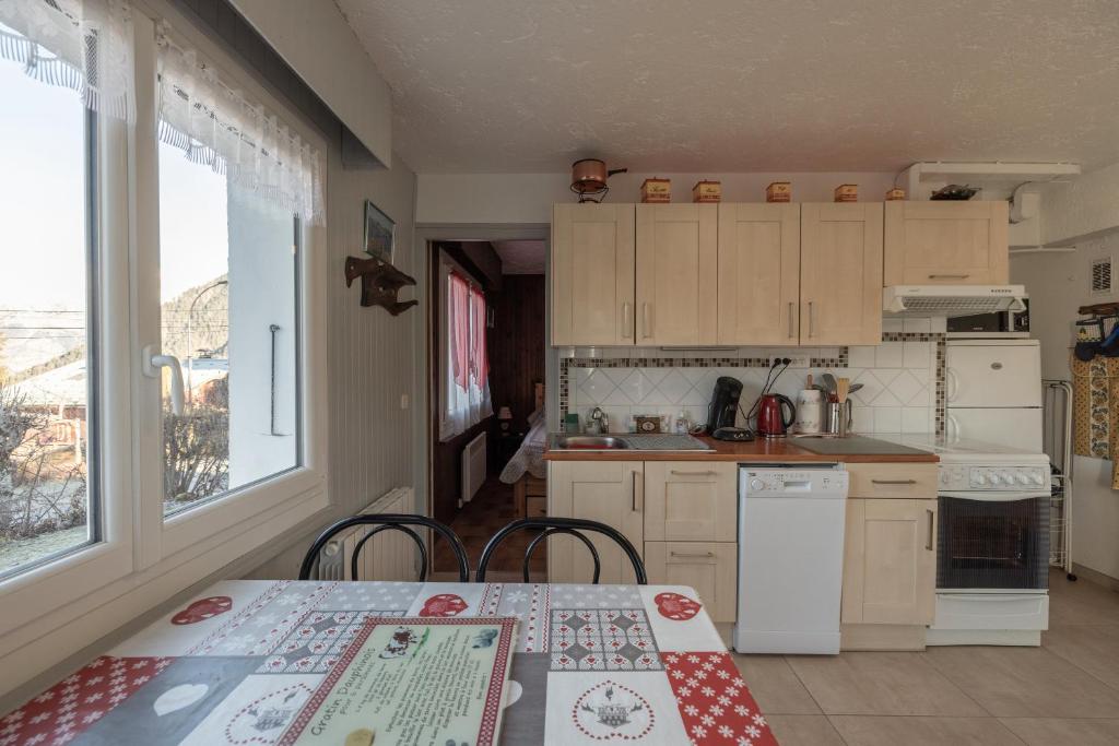 Les Rocailles appartement pied des pistes 12
