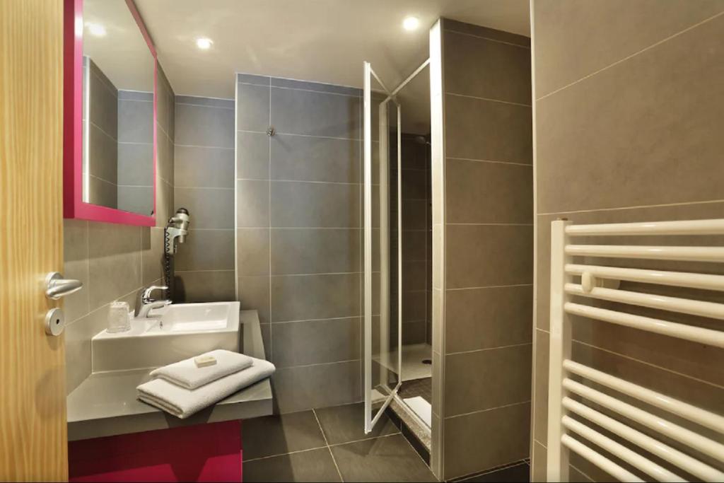 Les Roches 1500 hotel pied des pistes 10