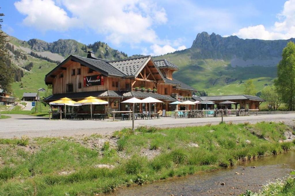 Les Roches 1500 hotel pied des pistes 19