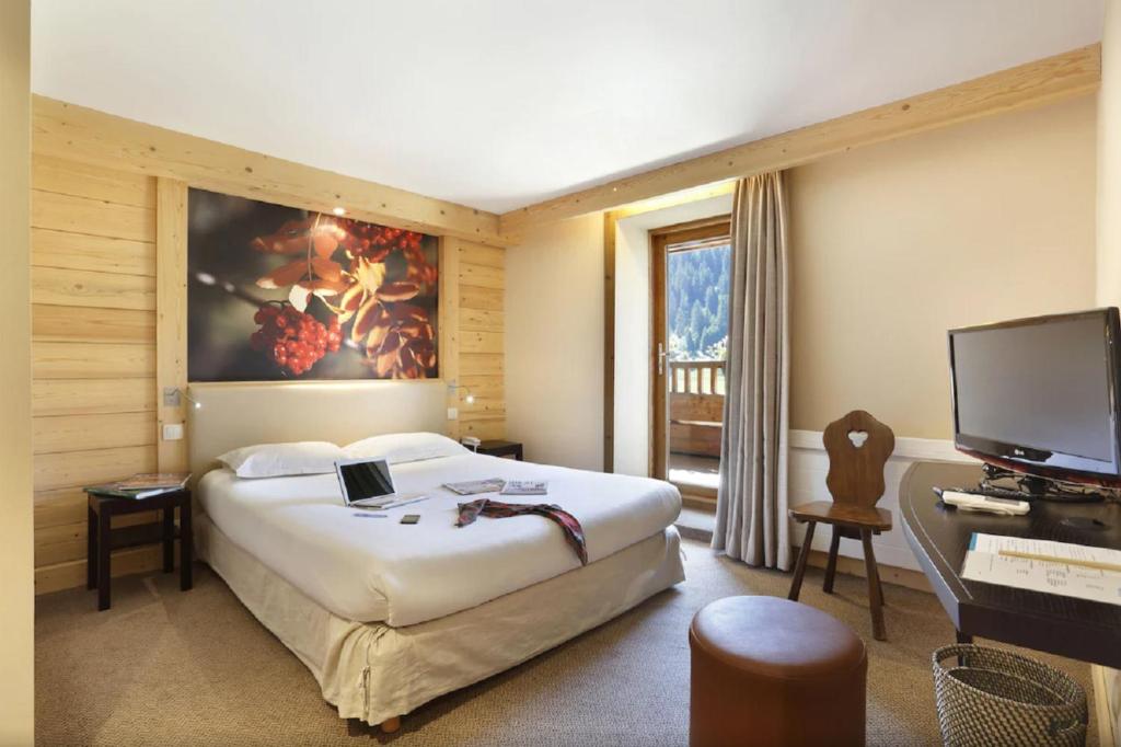 Les Roches 1500 hotel pied des pistes 4